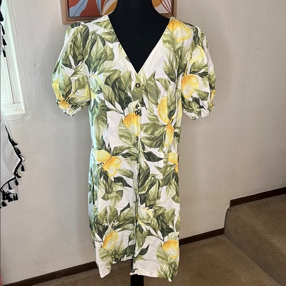 H&M Dresses & Skirts - H&M Linen Sundress with Lemon Print Size L